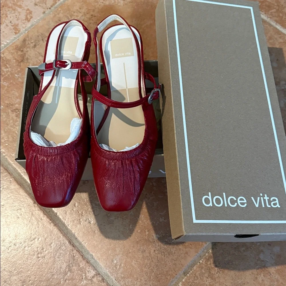 Dolce Vita Red Heeled Shoes - Picture 4 of 4